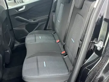 Ford Focus Active Autom. Kamera ACC Navi Winter-Pa