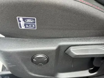 Ford Focus ST-Line X Autom LED Driver Assistance Package