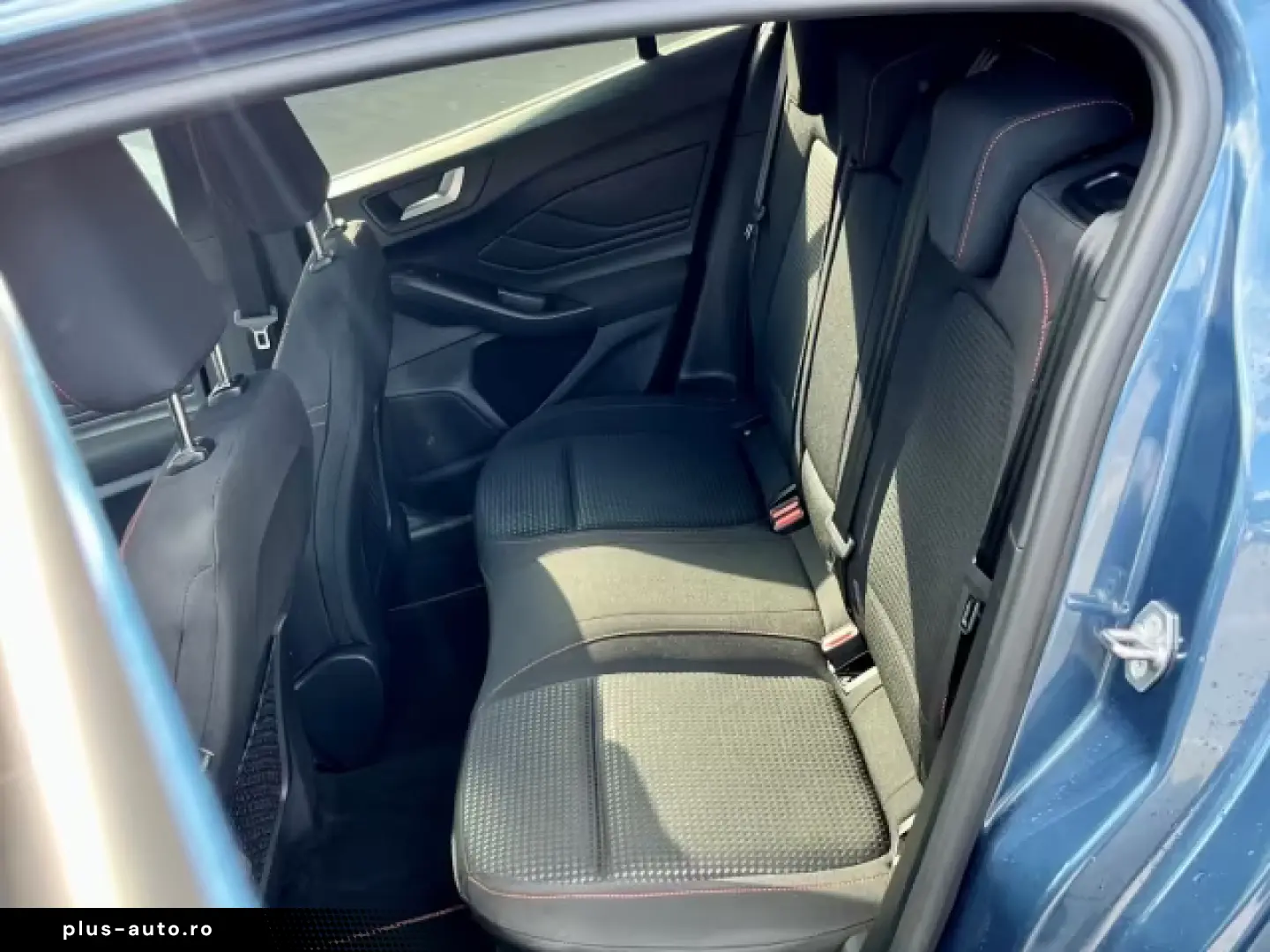 Ford Focus ST-Line X Styling- Easy-Parking-