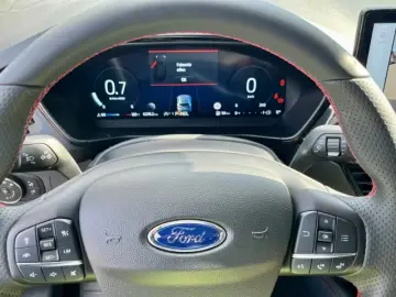 Ford Focus ST-Line X Styling- Easy-Parking-