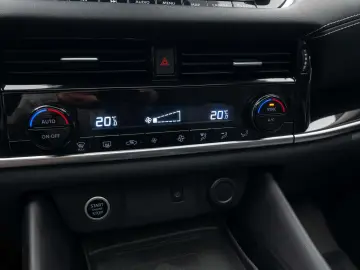 Nissan Qashqai 1.3 l MHEV X-Tronic 4WD N-Connecta