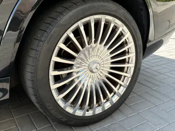 MERCEDES-BENZ GLS 600 Maybach 250k Listenpreis MANUFAKTUR