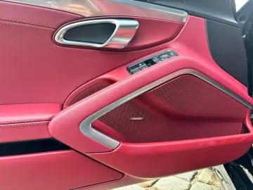 PORSCHE Cayman GTS Bose PDLS  GRA RFK StzHzg Lüft PPF