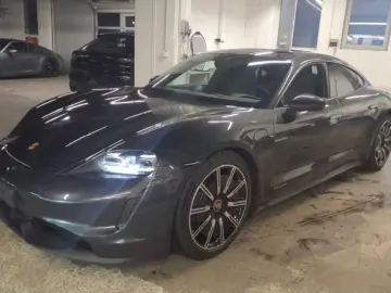 PORSCHE Taycan Performance Pano Alu 20  InnoDrive 5-Sitz