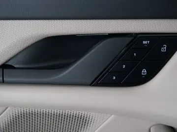 PORSCHE Taycan Sport Turismo Perf.Plus Hinterachslenkung