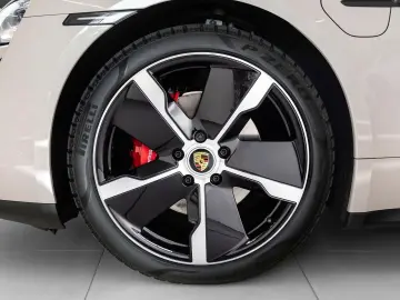 PORSCHE Taycan 4S Sport Turismo Performancebatterie