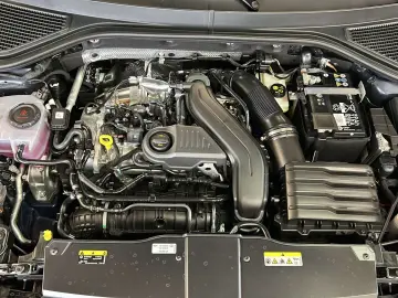 VW T-Roc R-Line 1.5 TSI 2xKlima ACC AUT Kam. KlimaA