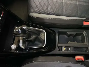 VW T-Roc R-Line 1.5 TSI 2xKlima ACC AUT Kam. KlimaA