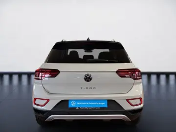 VW T-Roc 1.5 TSI Move DSG LED Navi ACC RFK 2xKlima