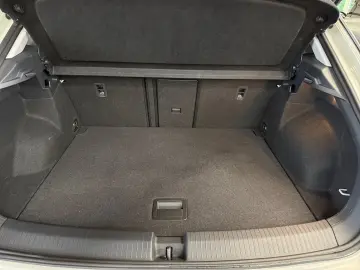 VW T-Roc 1.5 TSI Move DSG LED Navi ACC RFK 2xKlima