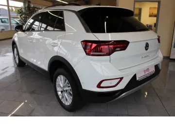 VW T-Roc Life Top-Ausstattung Top-Zustand
