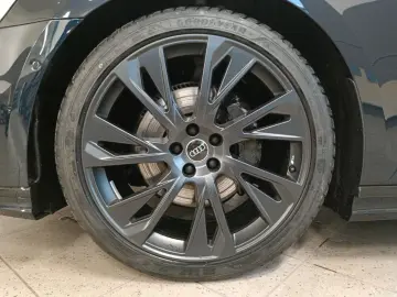 AUDI A8 3.0 TDI quattro B&O HUD Pano StdHz Leder