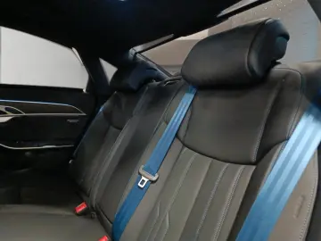 AUDI A8 3.0 TDI quattro B&O HUD Pano StdHz Leder