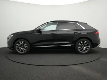 AUDI Q8 55 TFSI e quattro tiptronic  S line