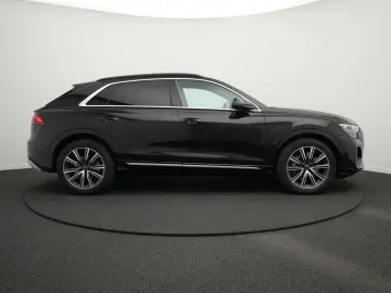 AUDI Q8 55 TFSI e quattro tiptronic  S line