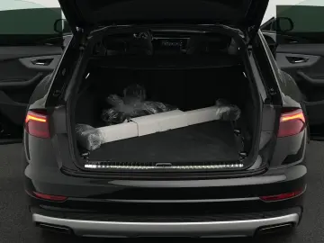 AUDI Q8 55 TFSI e quattro tiptronic  S line