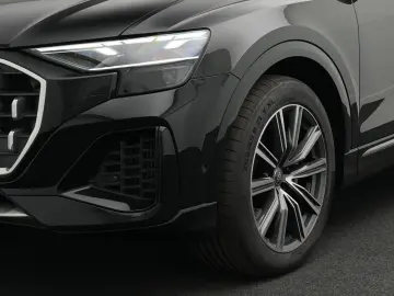 AUDI Q8 55 TFSI e quattro tiptronic  S line