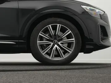 AUDI Q8 55 TFSI e quattro tiptronic  S line