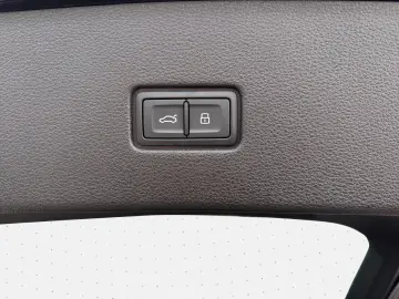 AUDI Q8 50 TDI QUATTRO S LINE  MATRIX PANO