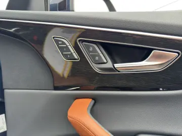 AUDI Q8 50 TDI QUATTRO S LINE  MATRIX PANO