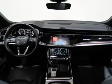 AUDI Q8 50 TDI QU S LINE BLACK MATRIX PANO