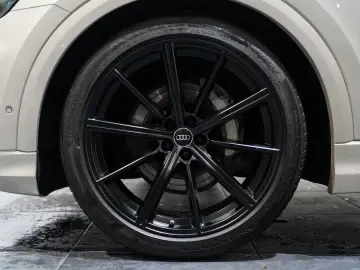 AUDI Q8 50 TDI QU S LINE BLACK MATRIX PANO