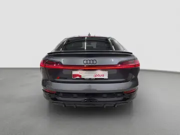 AUDI SQ8 Sportback e-tron