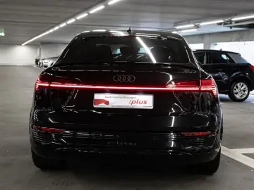 AUDI SQ8 Sportback e-tron 370 kW