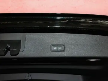 AUDI SQ8 Sportback e-tron 370 kW