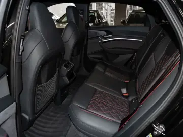 AUDI SQ8 Sportback e-tron 370 kW