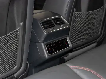 AUDI SQ8 Sportback e-tron 370 kW