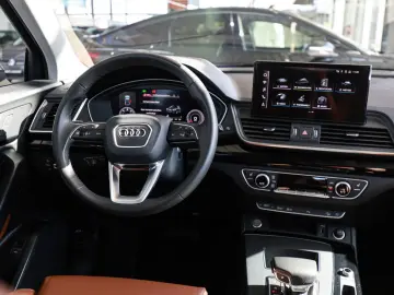 AUDI Q5 advanced 40 TDI quattro S tronic