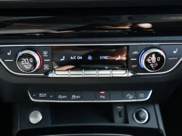 AUDI Q5 advanced 40 TDI quattro S tronic