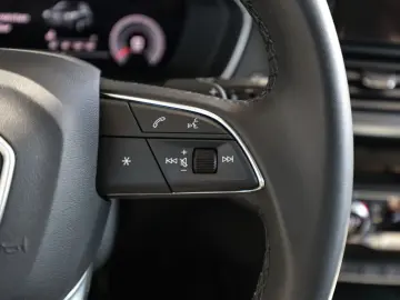 AUDI Q5 advanced 40 TDI quattro S tronic