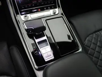 AUDI Q8 S-Line 50TDI 360 Massage Ventil