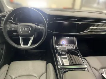 AUDI Q8 50 TDI quattro Massage Ventil B&O HuD