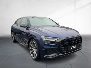 AUDI Q8 50 TDI quattro S line Matrix competition plus