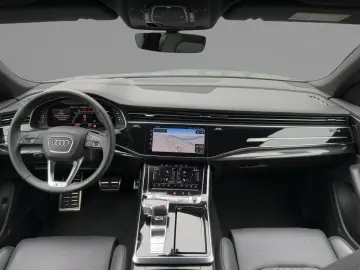 AUDI Q8 50 TDI quattro S line Matrix competition plus