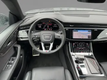 AUDI Q8 50 TDI quattro S line Matrix competition plus