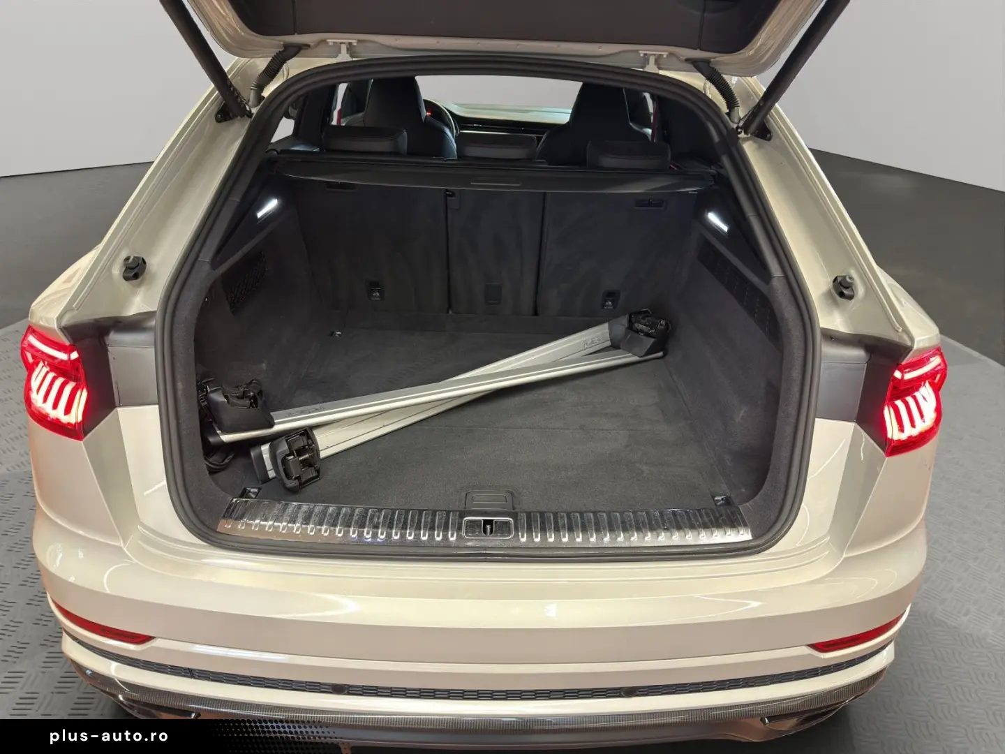 AUDI Q8 50 TDI qu. S line Massage Ventil MATRIX B&O HUD