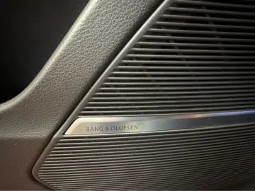 AUDI Q8 50 TDI qu. S line Massage Ventil MATRIX B&O HUD