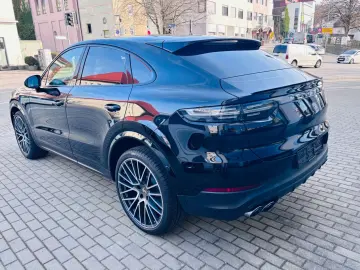 PORSCHE Cayenne Coupe
