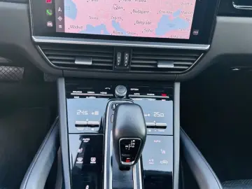 PORSCHE Cayenne Coupe