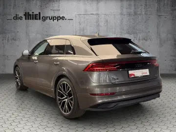 AUDI Q8 50 TDI quattro AHK Pano Nachtsicht HuD Matrix