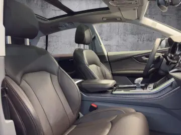 AUDI Q8 50 TDI quattro AHK Pano Nachtsicht HuD Matrix