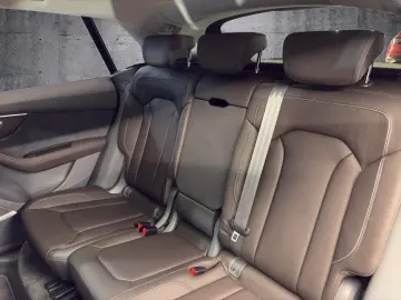 AUDI Q8 50 TDI quattro AHK Pano Nachtsicht HuD Matrix