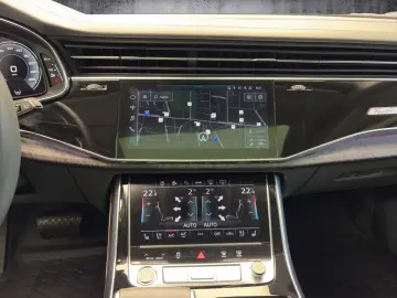AUDI Q8 50 TDI quattro AHK Pano Nachtsicht HuD Matrix