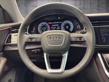 AUDI Q8 50 TDI quattro AHK Pano Nachtsicht HuD Matrix