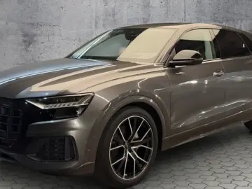 AUDI Q8 50 TDI quattro Matrix