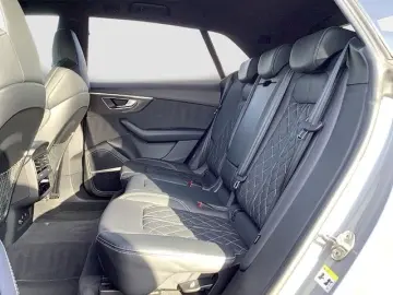 AUDI Q8 50TDI quattro Competition plus HD Matrix LED